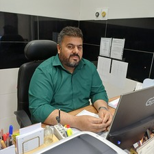  آقای مجتبی فاموری