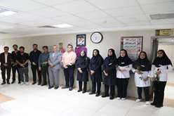 حضور رئیس دانشگاه علوم پزشکی و هیات رئیسه برای تبریک روز پرستار در بیمارستان امام حسین(ع)